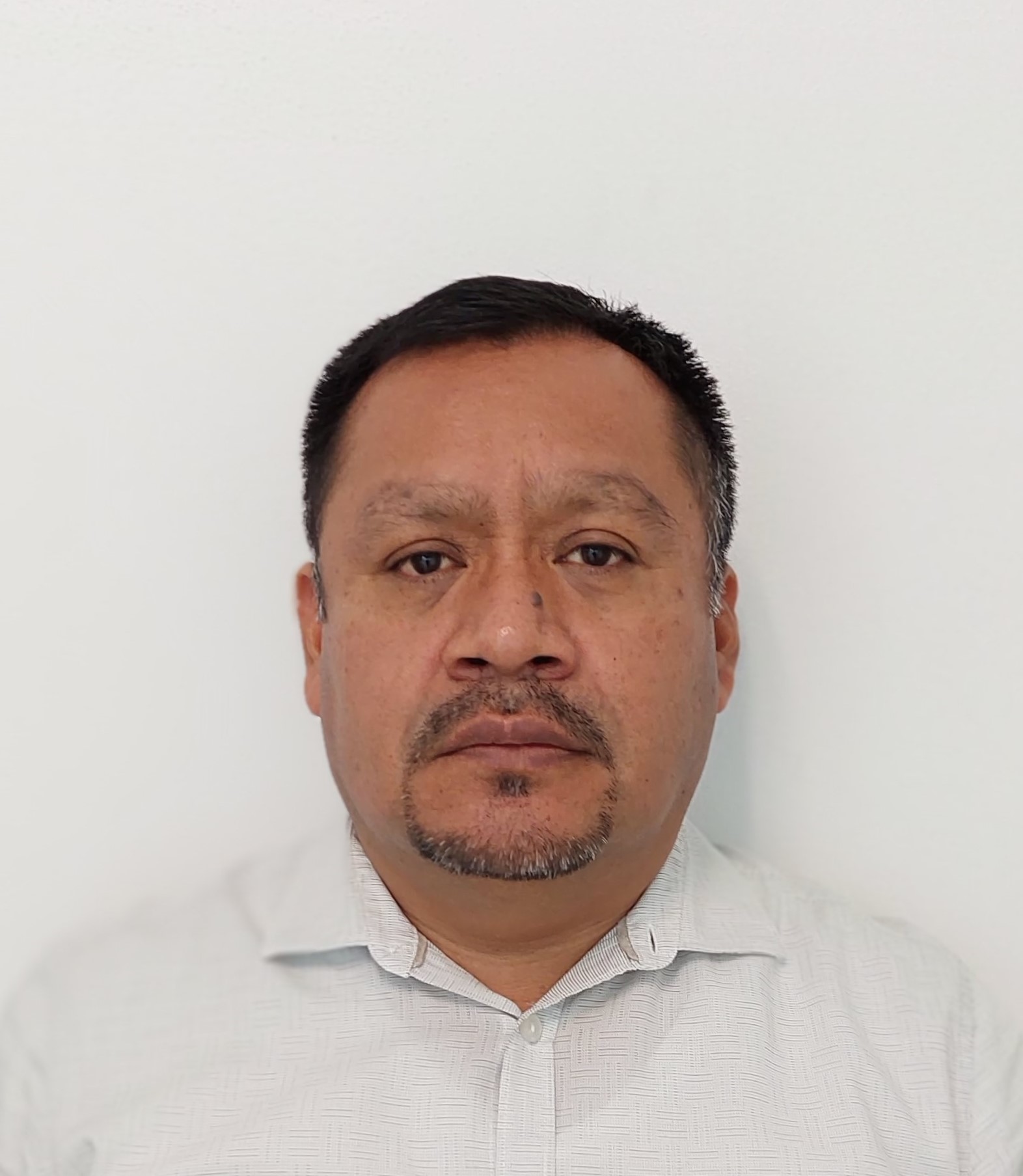 Dr. Antonio Bernabé-antonio 